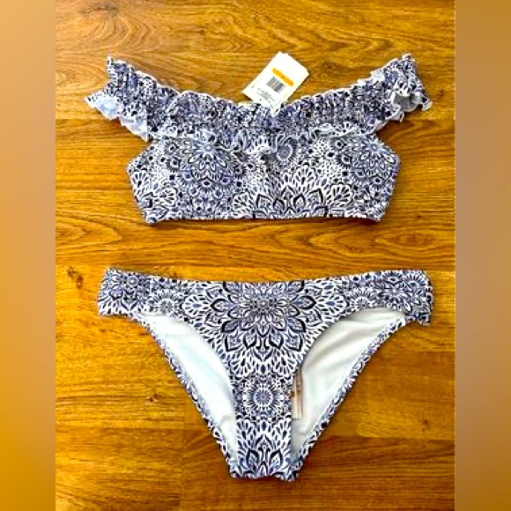 Two piece Jessica Simpson off shoulder bathing suit